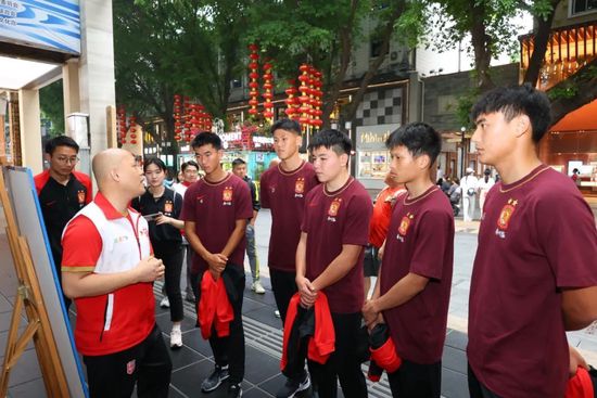 女人露给男人桶