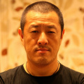 日韩成人免费视频播放